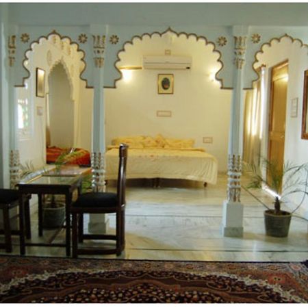 Narayan Niwas Guesthouse Udaipur Esterno foto
